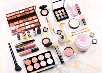 Discover Doll 10 Beauty: The Best Makeup For Mature Skin