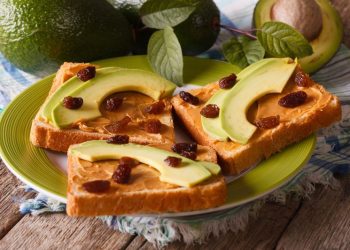 5 Smart And Proven Food Rules: What To Eat Before And After A Workout For Women Over 50