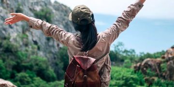 5 Ways To Turn Being Alone Into A Positive And Fulfilling Experience