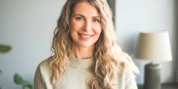 Midlife Transition: How To Be Bold, Embrace Change, And Reclaim Your Identity