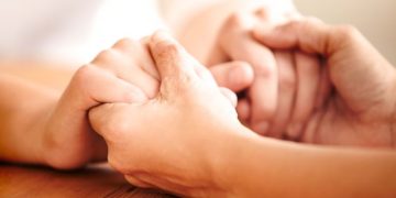 Abusive Relationship: How To Be Supportive When You Suspect A Friend Is In One