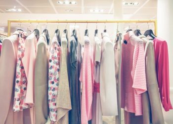 3 Perimenopause Fashion Tips: Elegantly Hide Your Belly Without Compromising Style