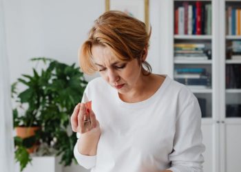 5 Ways To Embrace Midlife Body Changes: Celebrate Strength, Resilience, and Beauty