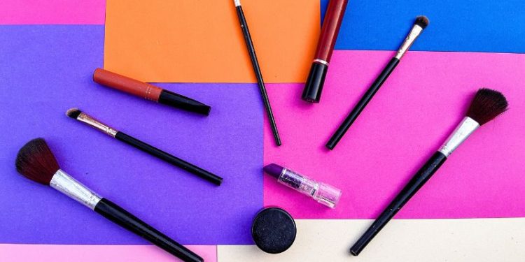 2025 Makeup Trends For Mature Skin: Embracing Bold, Glamorous Looks 2025 Makeup Trends For Mature Skin: Embracing Bold, Glamorous Looks