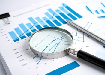 Financial Trends To Avoid: The Risks Of Gold, AI, And Influencer Investments