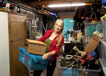 Seasonal Decluttering Tips: 10 Essential Strategies To Refresh Your Home For Spring And Autumn