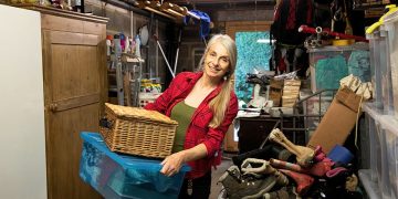 Seasonal Decluttering Tips: 10 Essential Strategies To Refresh Your Home For Spring And Autumn