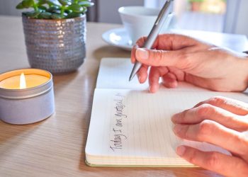 6 Journaling Prompts For Emotional Healing And Clarity For Women In Midlife