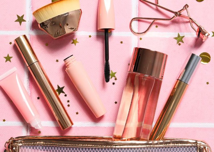 Makeup That Works For Mature Skin: 16 Products That Deliver