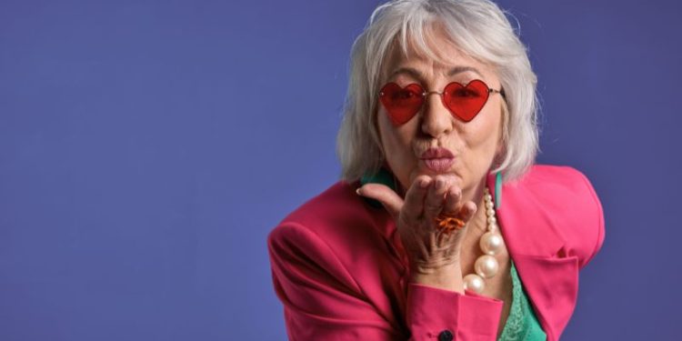 5 Bold Outfit Formulas For Women Over 50 To Flatter Every Body 5 Bold Outfit Formulas For Women Over 50 To Flatter Every Body