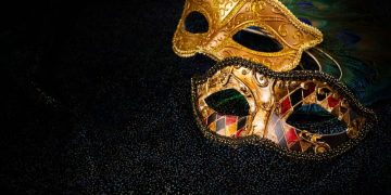 How To Get Out Of A Narcissistic Relationship Over 50, A Powerful Guide For Women