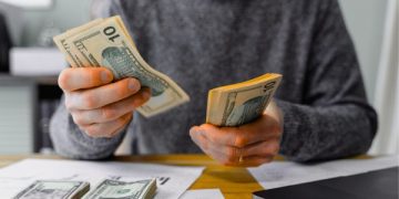 The Beginner’s Guide To Smart Money Management