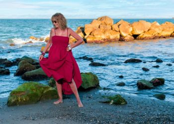 How To Wear Bold Colors And Prints Over 50: Your Guide To Standing Out In Style