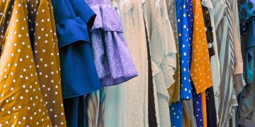 How To Dress To Hide Your Menopause Belly: 5 Style Mistakes To Avoid After 50