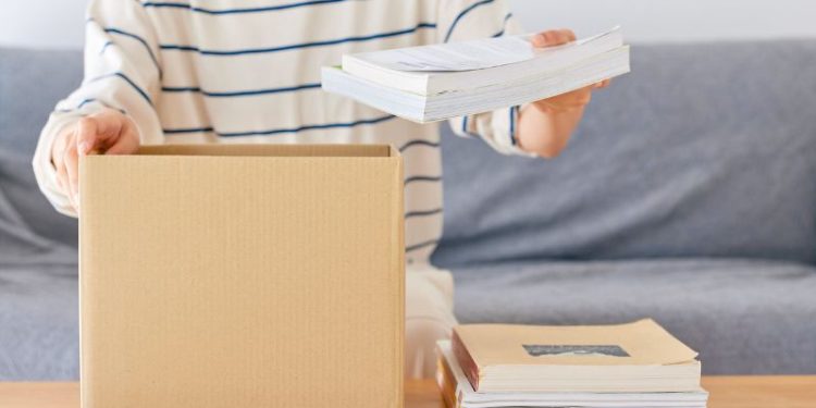 Decluttering In Midlife: How To Let Go Of The Physical And Mental Weight Decluttering In Midlife: How To Let Go Of The Physical And Mental Weight