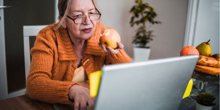 5 Strategic Financial Moves For Women Executives Over 50 To Maximize Long-Term Value