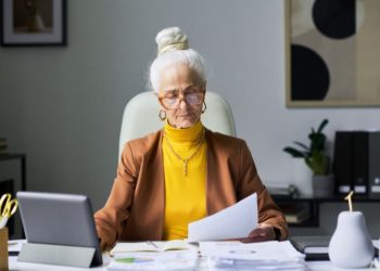 Money Blocks: What’s Stopping Women Over 50 From Financial Confidence?