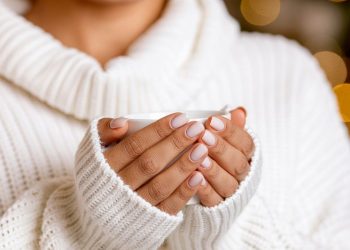 How To Make Friends As An Introvert In Midlife: The Bold And Brilliant Sweater Test