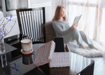 Digital Detox For Midlife Women: Reclaim Your Life From Screens