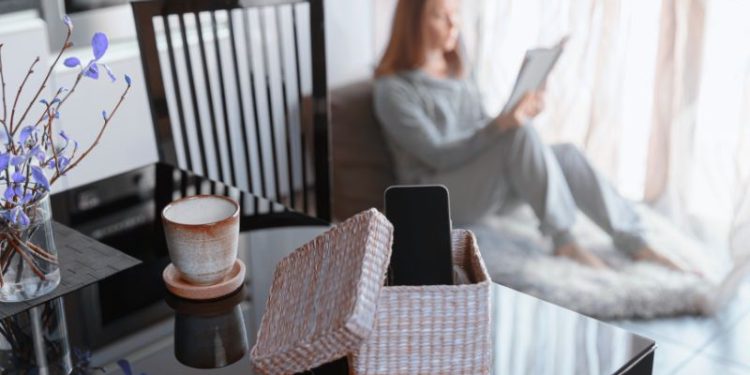 Digital Detox For Midlife Women: Reclaim Your Life From Screens