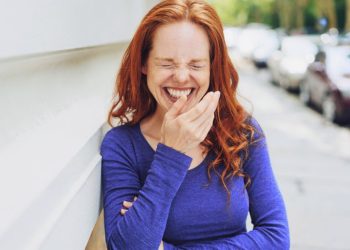 Zoom Teeth Whitening After 50: What to Know Before You Book