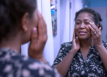 Eye Cream Ingredients After 45: What Actually Works