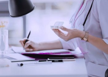 Eye Conditions In Women Over 50: 5 To Catch Early