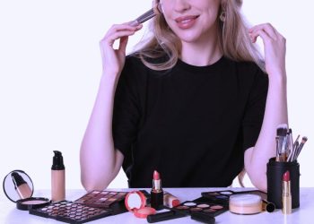 Makeup Colors For Your Undertone: A Gorgeous Secret Makeup Colors For Your Undertone: A Gorgeous Secret